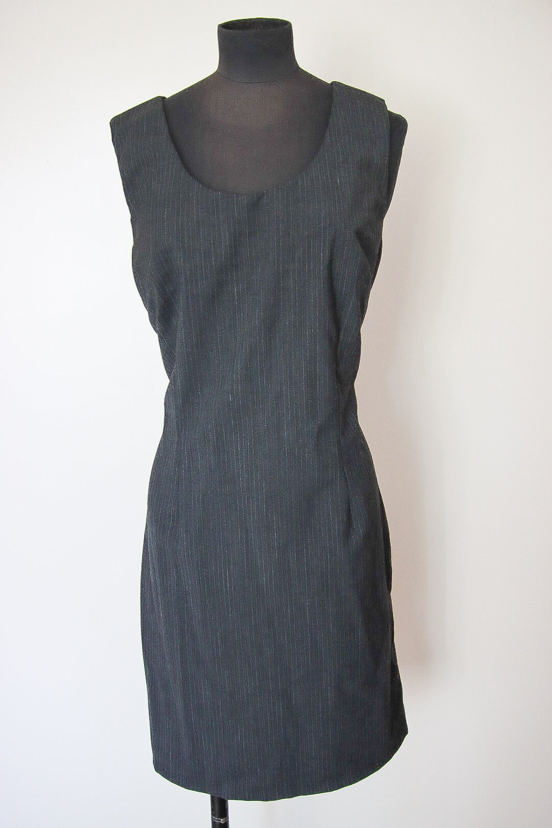 Robe grise avec laine vintage